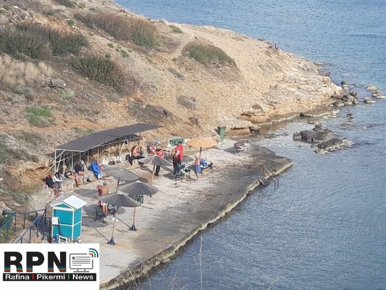 Στις δόξες του σήμερα το Μπλε Λιμανάκι της Ραφήνας!