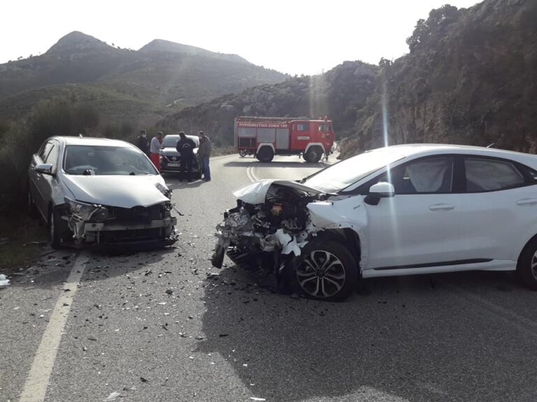 Σοβαρό ατύχημα με τραυματίες στην Πεντέλη(φωτο)