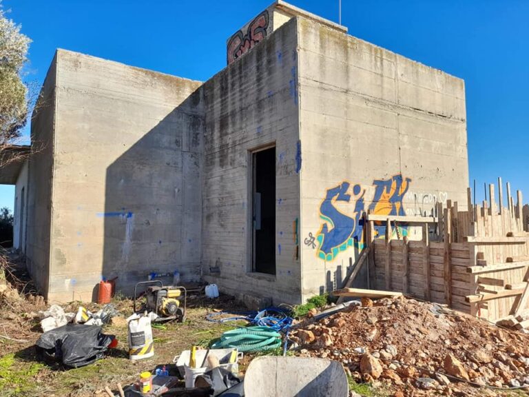 Εργασίες στην δεξαμενή ύδρευσης στα Περιβολάκια Ραφήνας