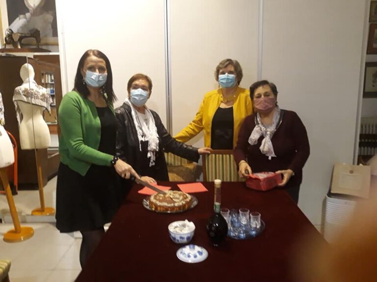 Το Λύκειο Ελληνίδων Ραφήνας έκοψε την βασιλόπιτα!