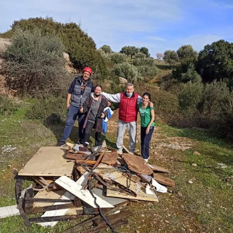 Οι ασυνείδητοι και οι εθελοντές: Δύο διαφορετικοί κόσμοι στο Πικέρμι