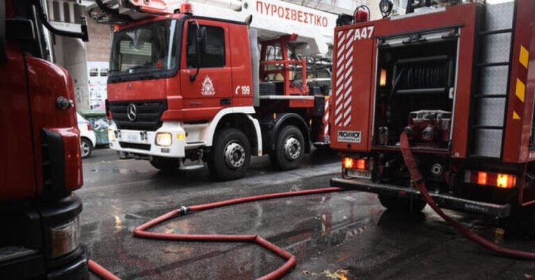 Φωτιά σε ακατοίκητο κτήριο στην Κηφισιά