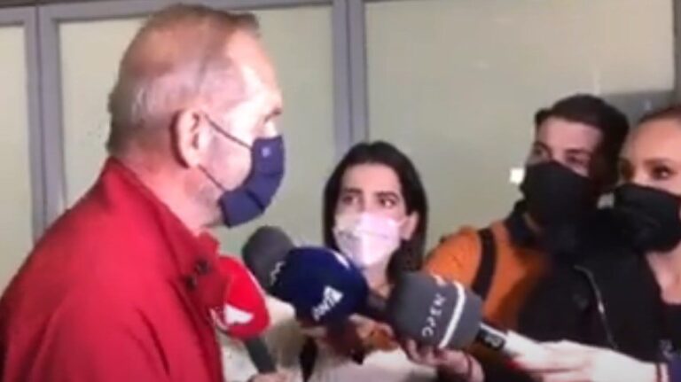 Έξαλλος ο Κωστόπουλος με τους δημοσιογράφους στο αεροδρόμιο των Σπάτων-επεισόδιο με φωνές και διαμαρτυρίες(βίντεο)