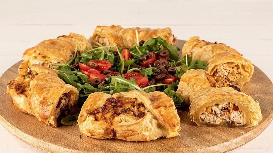 Η συνταγή της ημέρας: Κουλούρα γεμιστή με κοτόπουλο