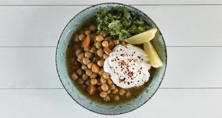 Η συνταγή της ημέρας: Ρεβίθια στον φούρνο