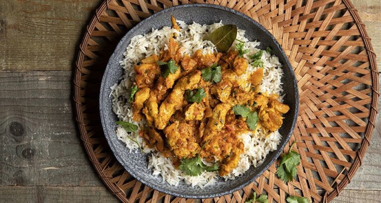 Κοτόπουλο tikka masala μια από τις νοστιμιές της Τετάρτης στην ΚΑΤΣΑΡΟΛΑ!