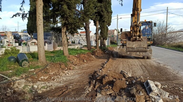 Κατεδαφίστηκε σήμερα η μάντρα του νεκροταφείου Γέρακα