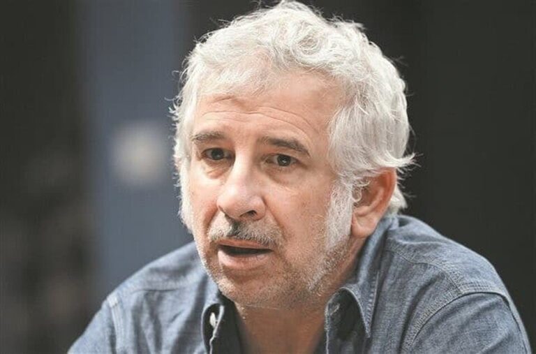 Αλλάζει ζωή ο Πέτρος Φιλιππίδης: Πουλάει το σπίτι του και μετακομίζει από την Αθήνα