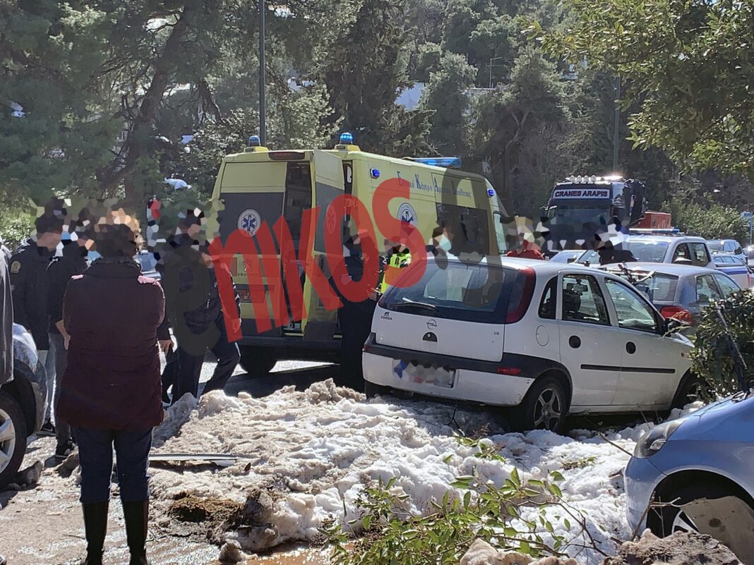 Άνδρας βρέθηκε νεκρός στο αυτοκίνητό του στην Εκάλη