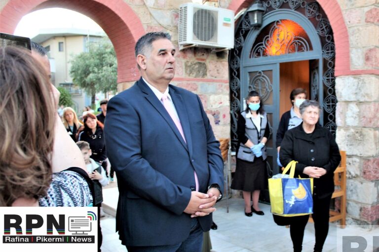 Το ταξί ΄΄Κάρλος” προσφέρει δωρεάν τις υπηρεσίες του σε ευπαθείς ομάδες Ραφήνας-Πικερμίου