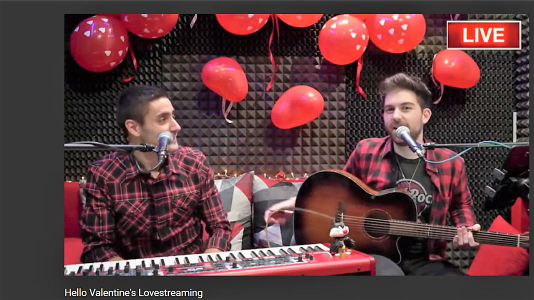 Tο HELLO RADIO οργάνωσε το πρώτο LIVE STREAMING LOVE CONCERT(video)