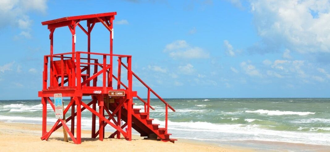 Δωρεάν υποτροφίες για δίπλωμα ναυαγοσώστη σε ανέργους του Δήμου Μαραθώνος