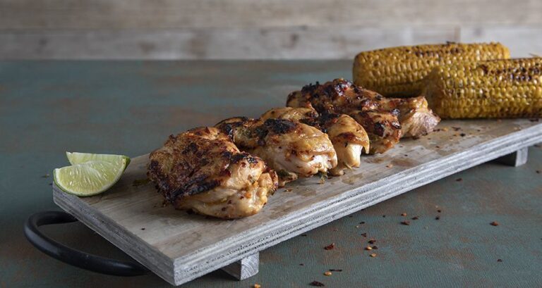 Η συνταγή της ημέρας: Κοτόπουλο φιλέτο ψητό με τσίλι και λάιμ
