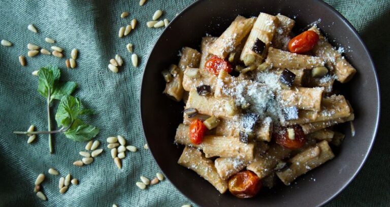 Η συνταγή της ημέρας: Ριγκατόνι με μελιτζάνα