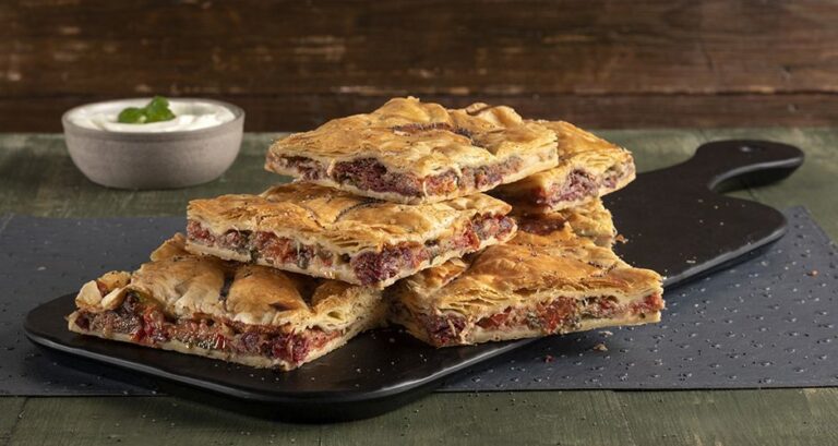 Η συνταγή της ημέρας: Παστουρμαδόπιτα