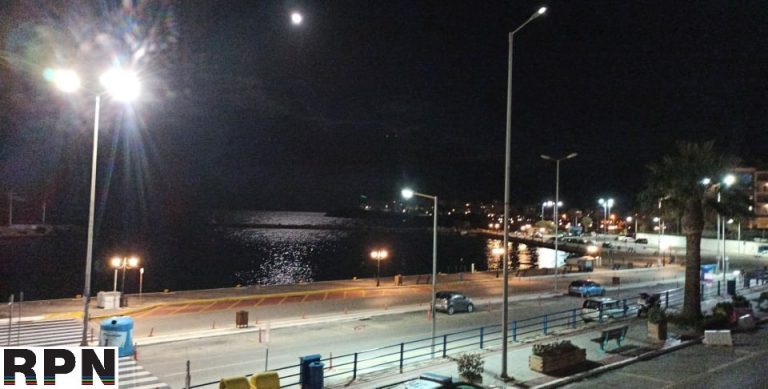 Μεσάνυχτα Τρίτης στο λιμάνι της Ραφήνας!(φωτο)