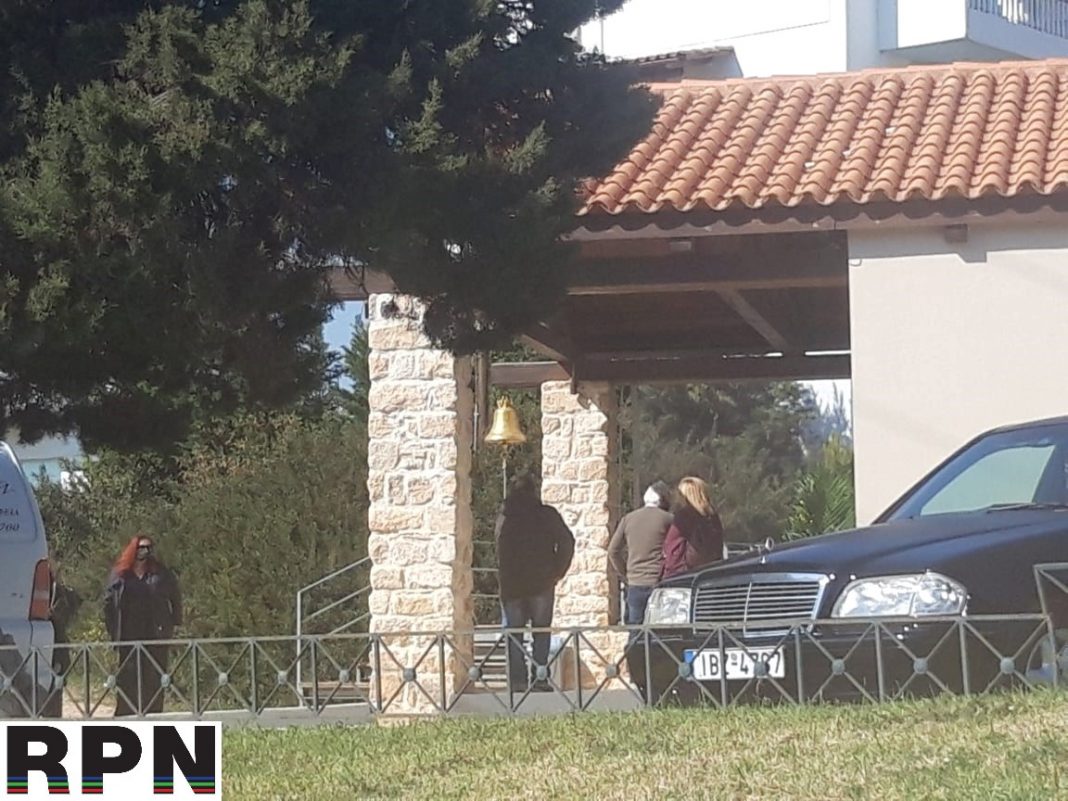 Η Ραφήνα αποχαιρέτησε σήμερα τον ”δάσκαλο” των παιδιών της Αντώνη Παλπατζή