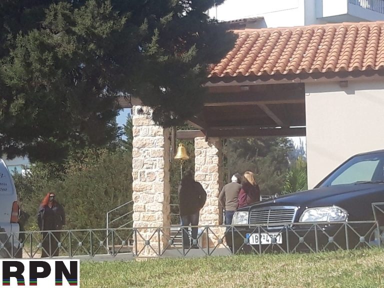 Η Ραφήνα αποχαιρέτησε σήμερα τον ”δάσκαλο” των παιδιών της Αντώνη Παλπατζή