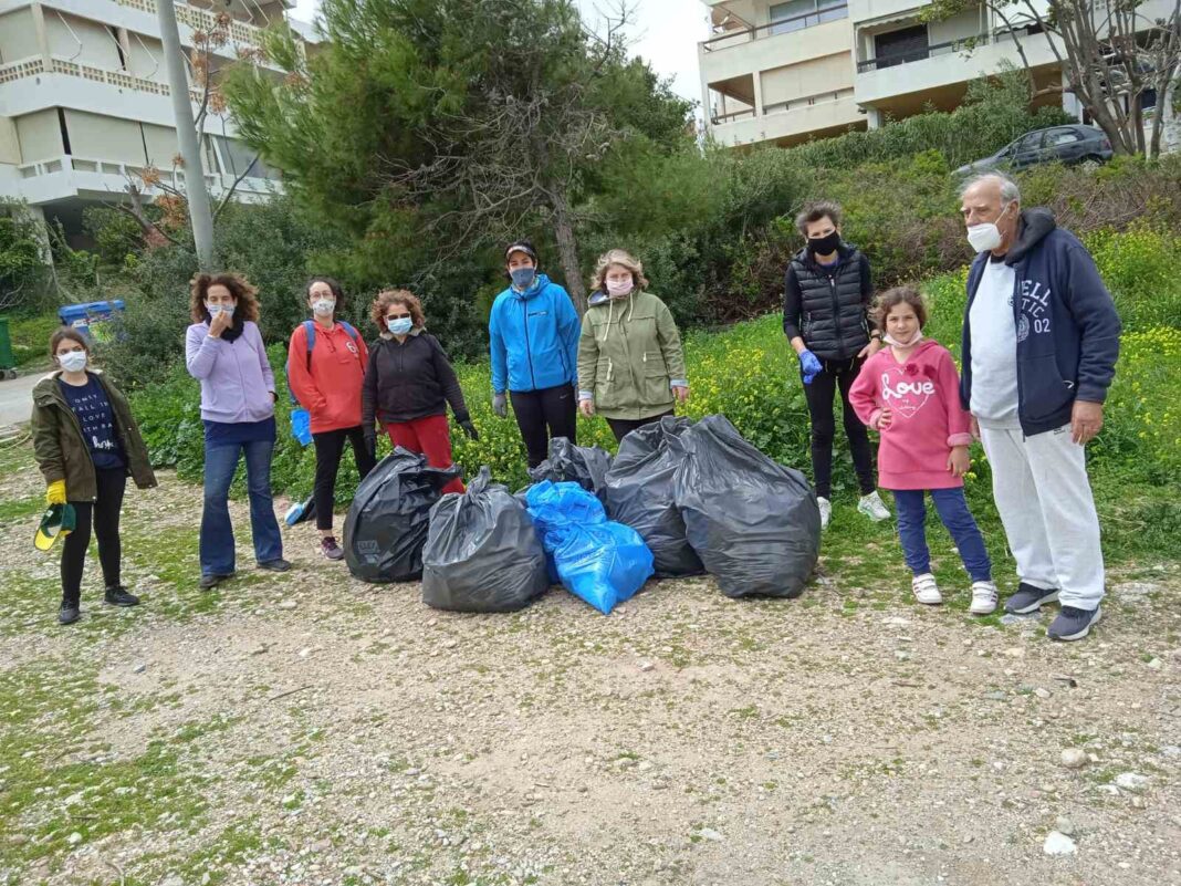 Ραφήνα: Καθαρισμός στο παράκτιο δάσος της οδού Ποσειδώνος και στους αμμόλοφους πίσω από τις Μαρίκες