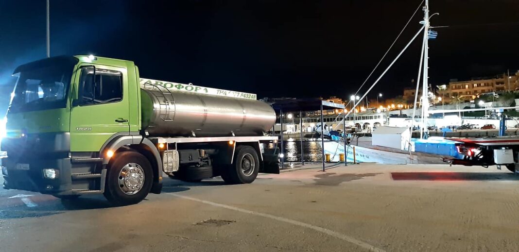 Η Υδροφόρα “Γιώργος” και στο λιμάνι της Ραφήνας!