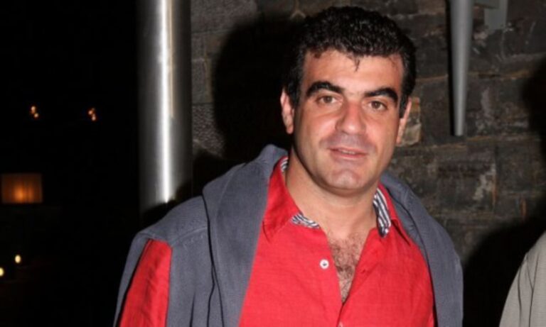 Αναζητείται στο πλαίσιο του αυτόφωρου ο δημοσιογράφος Κ. Βαξεβάνης