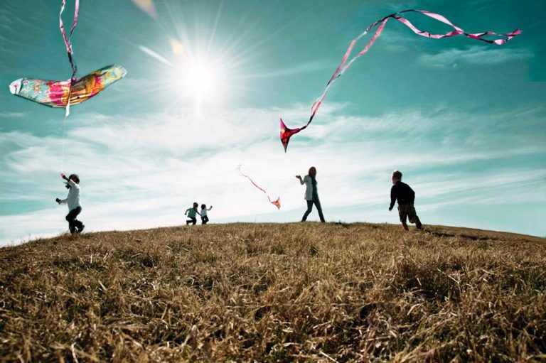 Με πρόστιμο φέτος το πέταγμα χαρταετού – Σκέψεις για κλείσιμο των μεγάλων πάρκων