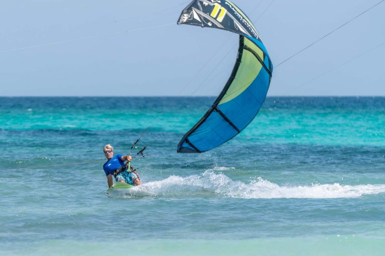 Έπεσαν πρόστιμα στην Αρτέμιδα σήμερα σε surfers από το Λιμενικό Ραφήνας!
