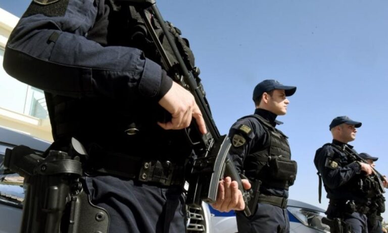 Aπό σήμερα κάμερες στις στολές των αστυνομικών