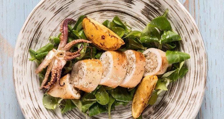 Η συνταγή της ημέρας: Καλαμάρια γεμιστά