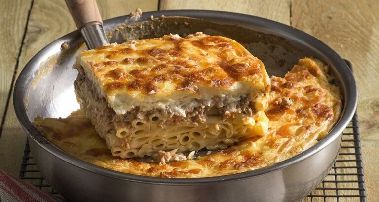 Λαχταριστό παστίτσιο και κοτόπουλο με πατάτες την Τετάρτη στην ΚΑΤΣΑΡΟΛΑ!