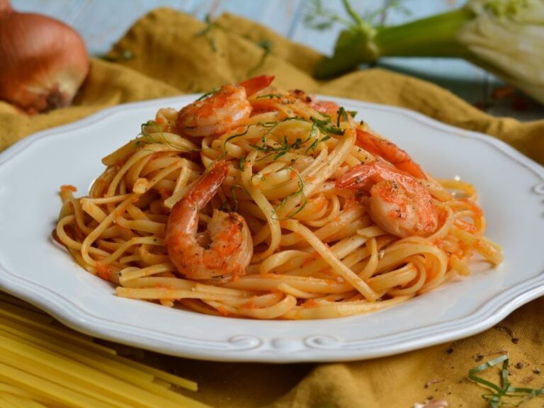 Γαριδομακαρονάδα αλλά και φασολάδα την Παρασκευή στην ΚΑΤΣΑΡΟΛΑ!