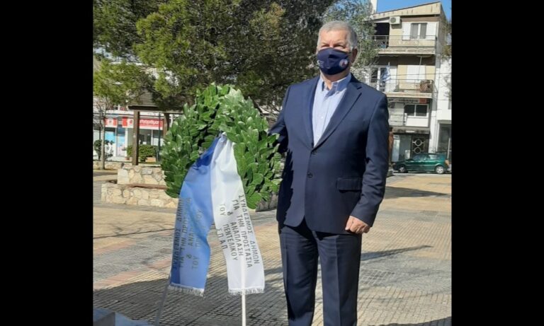 Κατάθεση στεφάνου από τον Πρόεδρο του ΣΠΑΠ Βλάσση Σιώμο στον εορτασμό της 25ης Μαρτίου στη Νέα Πεντέλη