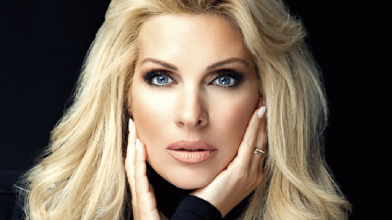 Ελένη Μενεγάκη: Η επιστροφή στην τηλεόραση, το χρυσό συμβόλαιο και η αλλαγή σχεδίων