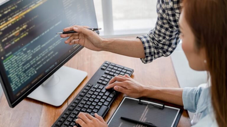 Φορολογικές δηλώσεις 2021: Πότε ανοίγει το Taxisnet – Ποιοι θα έχουν επιστροφή φόρου (vid)