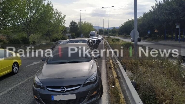 Σύγκρουση αυτοκινήτων τώρα στην Λ.Μαραθώνος και Αρίωνος! Μποτιλιάρισμα στο σημείο(φωτο)