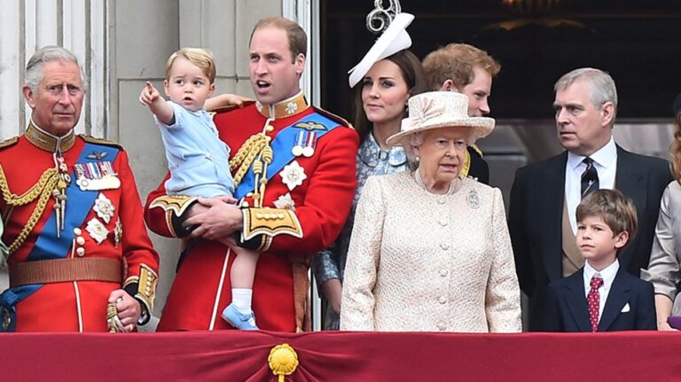 Όλο το τελετουργικό της κηδείας του Πρίγκηπα Φίλιππου – Χωριστά θα περπατούν Χάρι και Γουίλιαμ