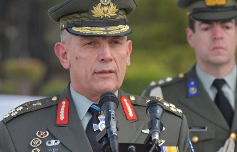 Τι αποφάσισε ο Πικερμιώτης Αρχηγός ΓΕΕΘΑ Κ.Φλώρος για επαναφορά της ένδοξης Ίλης Ιππικού και τους ιππείς μαυροσκούφηδες