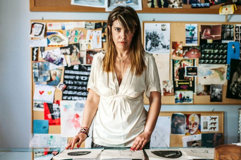 Νεκρή η γνωστή σκηνογράφος Έλλη Παπαγεωργακοπούλου: Αυτοκτόνησε πέφτοντας από την ταράτσα της πολυκατοικίας όπου διέμενε