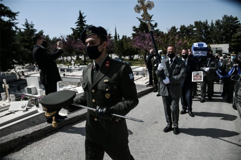 Με στρατιωτικές τιμές η κηδεία του υποστρατήγου Επί Τιμή Ιάκωβου Τσούνη. Αθάνατος!