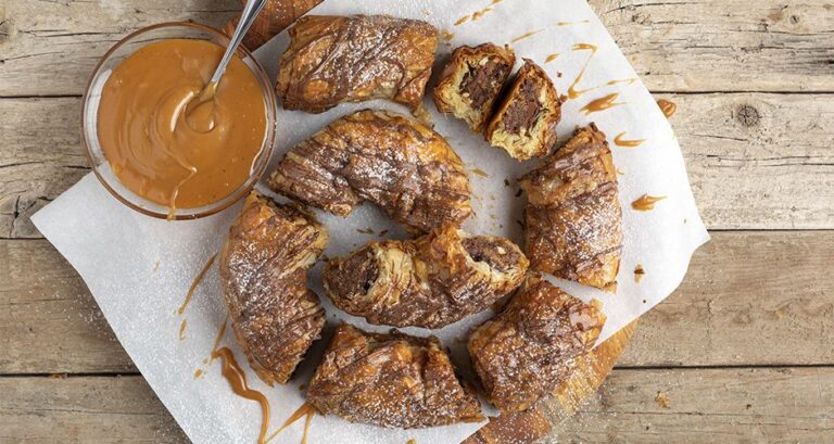 Η συνταγή της ημέρας: Στριφτή σοκολατόπιτα με καραμέλα