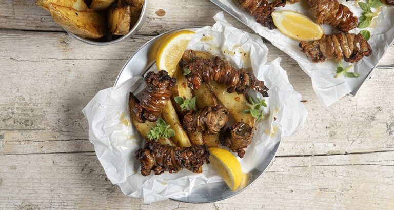 Παραδοσιακή μαγειρίτσα το Μ.Σάββατο στην ΚΑΤΣΑΡΟΛΑ! Παράδοση ως τις 6 το απόγευμα