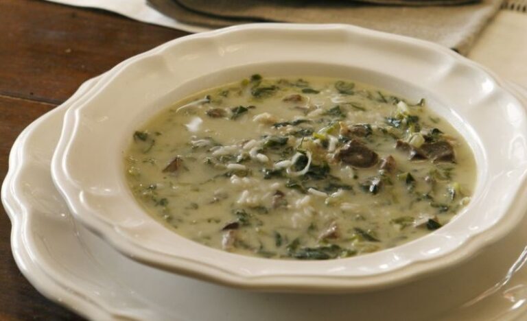 Δώστε έγκαιρα την παραγγελία σας για την Μαγειρίτσα της ΚΑΤΣΑΡΟΛΑΣ!