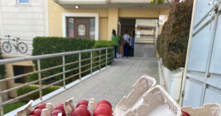 Διανομή τροφίμων σήμερα από το Κοινωνικό Παντοπωλείο Ραφήνας-Πικερμίου