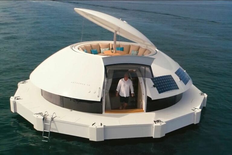 Anthénea: Η πρώτη πλωτή πολυτελής σουίτα ξενοδοχείου(φωτο-βίντεο)