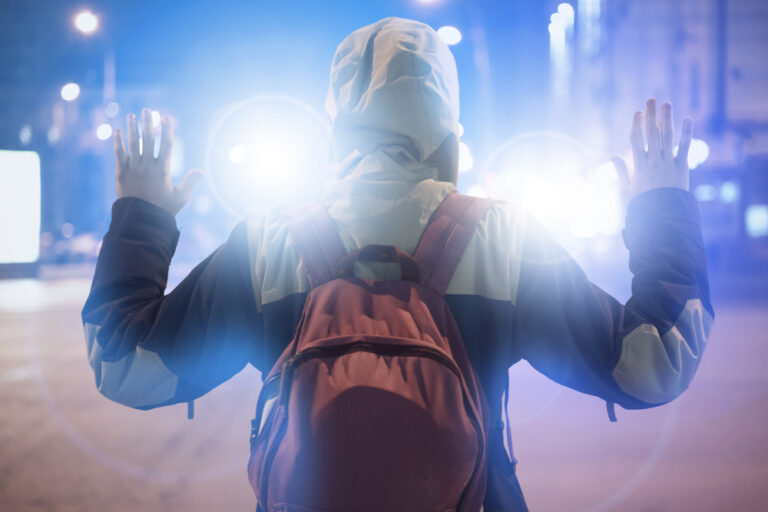 Κυνηγοί παιδόφιλων: Ξέσπασε σε κλάματα φοιτητής που νόμιζε ότι θα συναντούσε 14χρονη για σεξ