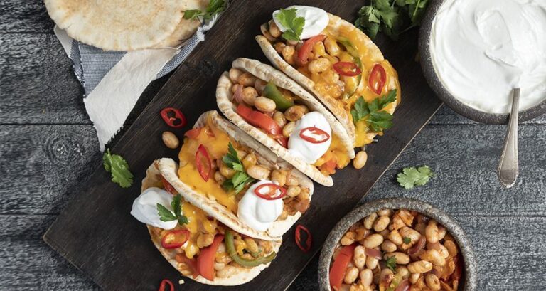Η συνταγή της ημέρας: Ελληνικά τάκος με φασόλια χάντρες