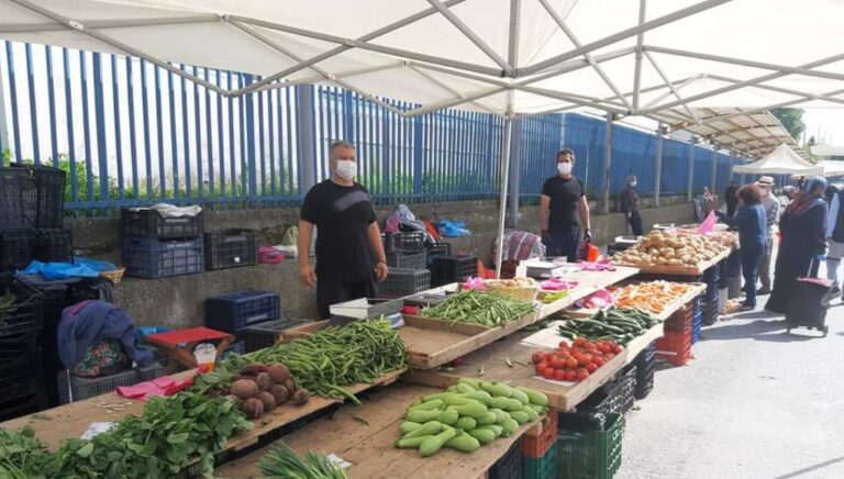 Η Λαϊκή Συσπείρωση Μαραθώνα, καλεί τον Δήμο να σταθεί στο πλευρό των παραγωγών και ζητά την απόσυρση του νομοσχεδίου για τις λαϊκές αγορές