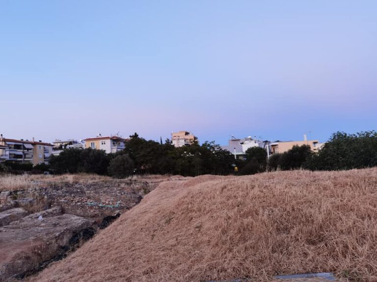 Καθαρίστηκε ο χώρος του Ρωμαϊκού Βαλανείου στη Ραφήνα