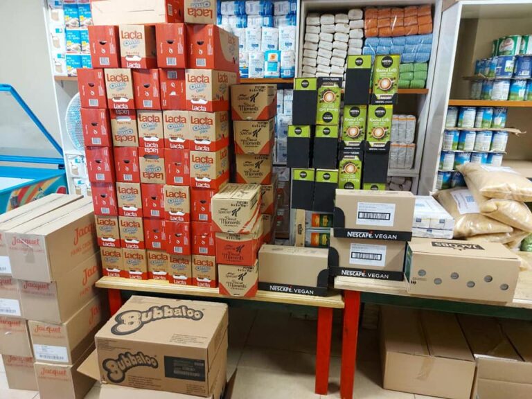 Ξαναγέμισαν τα ράφια του Κοινωνικού Παντοπωλείου Ραφήνας-Πικερμίου!(φωτο)