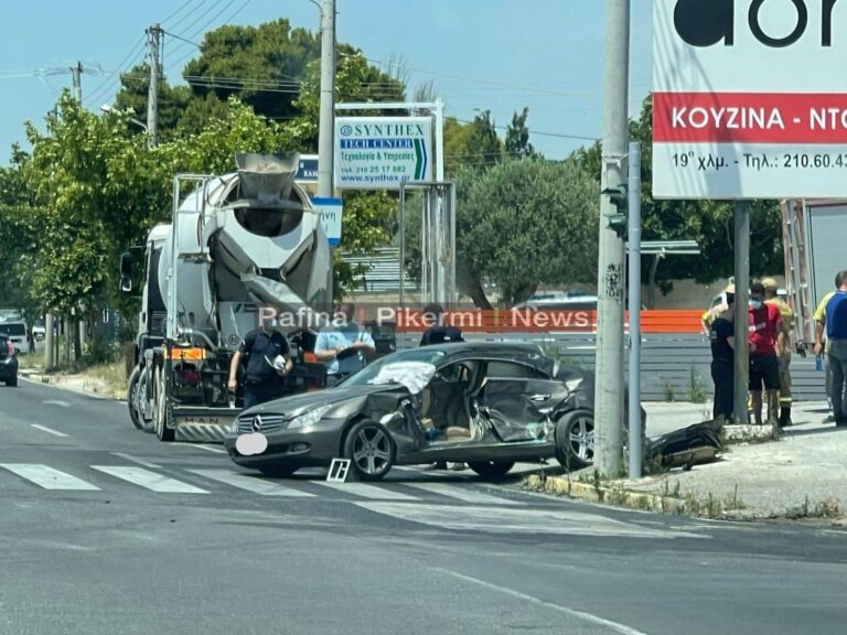 Σοβαρό ατύχημα στο Πικέρμι με εγκλωβισμό(φωτο-βίντεο)-Συγκρούστηκε μπετονιέρα με ι.χ